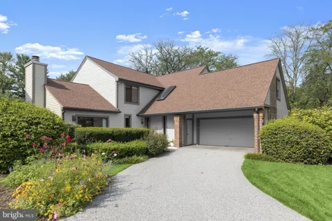 5 WHITEBRIDGE COURT #5