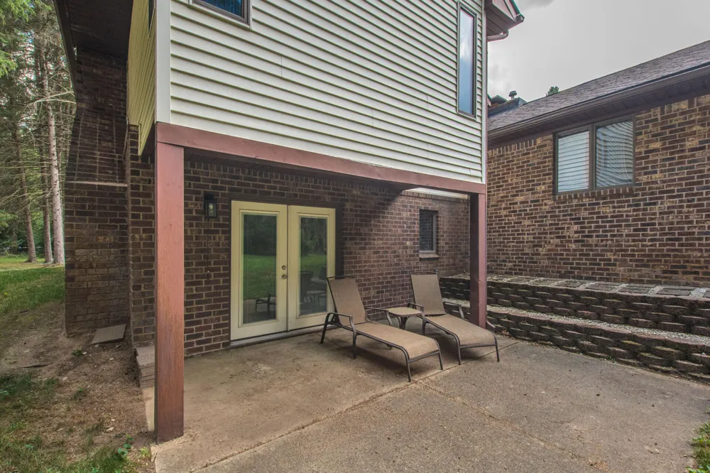 12575 Green Tree Trail South Lyon, MI 48178