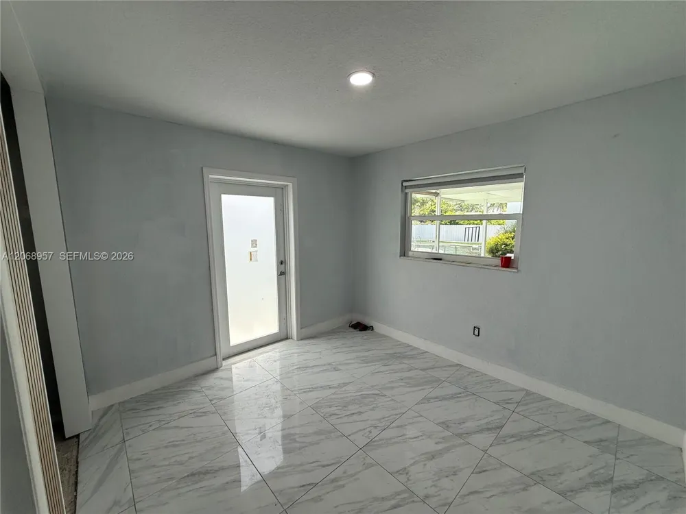 19700 NW 44th Ave #. Miami Gardens, FL 33055
