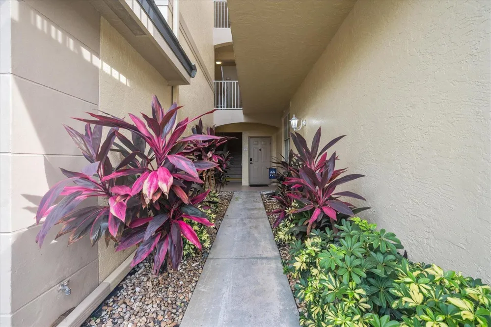 2020 Greenview Shores Boulevard #102 Wellington, FL 33414