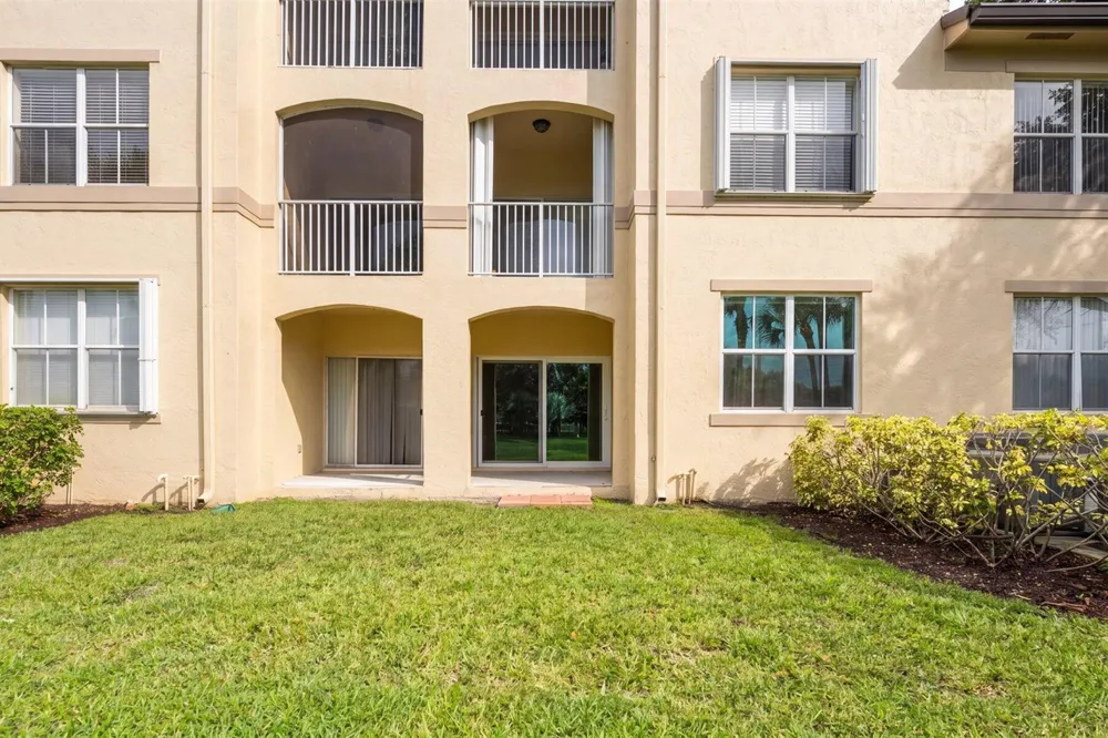 2020 Greenview Shores Boulevard #102 Wellington, FL 33414