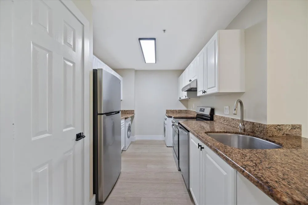 2020 Greenview Shores Boulevard #102 Wellington, FL 33414