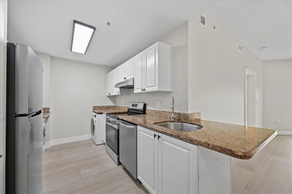 2020 Greenview Shores Boulevard #102 Wellington, FL 33414