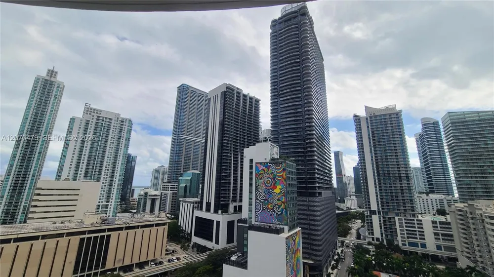 45 SW 9th St #1503 Miami, FL 33130