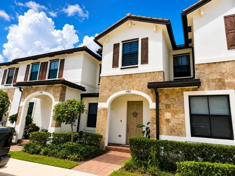 3382 W 114th Ter