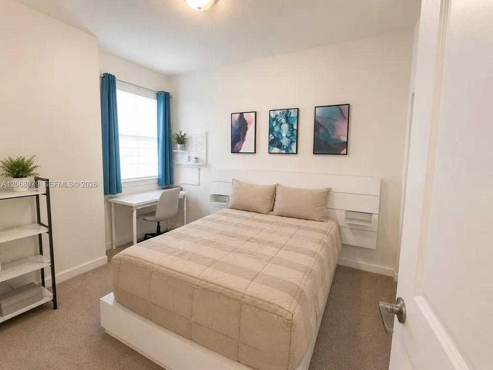3382 W 114th Ter Hialeah, FL 33018