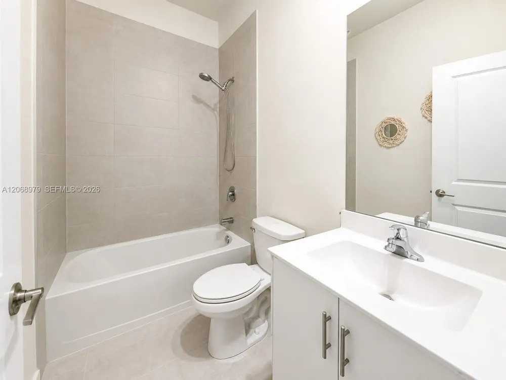 3382 W 114th Ter Hialeah, FL 33018