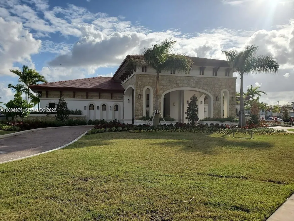 3382 W 114th Ter Hialeah, FL 33018