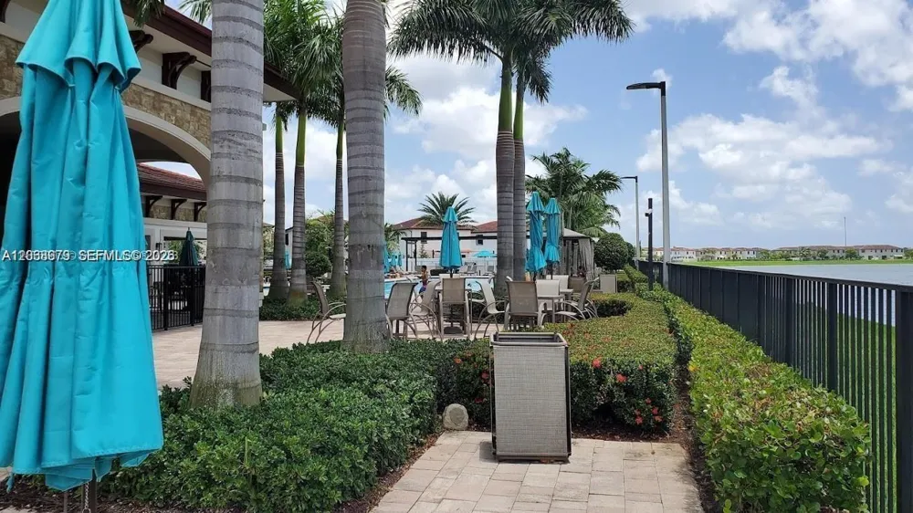 3382 W 114th Ter Hialeah, FL 33018