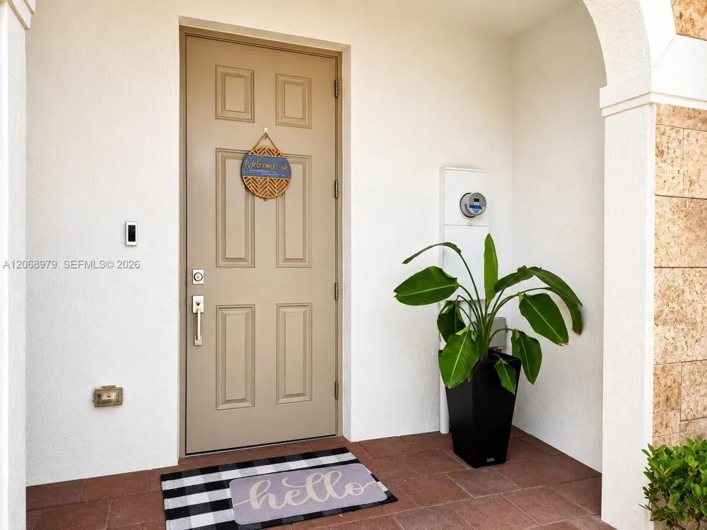 3382 W 114th Ter Hialeah, FL 33018