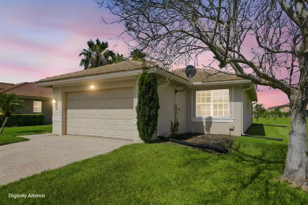 841 Bent Creek Drive Fort Pierce, FL 34947