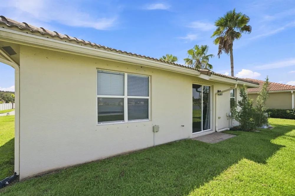 841 Bent Creek Drive Fort Pierce, FL 34947