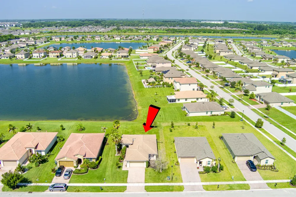 841 Bent Creek Drive Fort Pierce, FL 34947