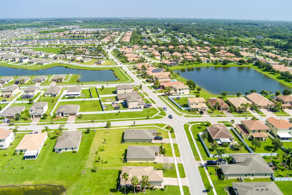 841 Bent Creek Drive Fort Pierce, FL 34947