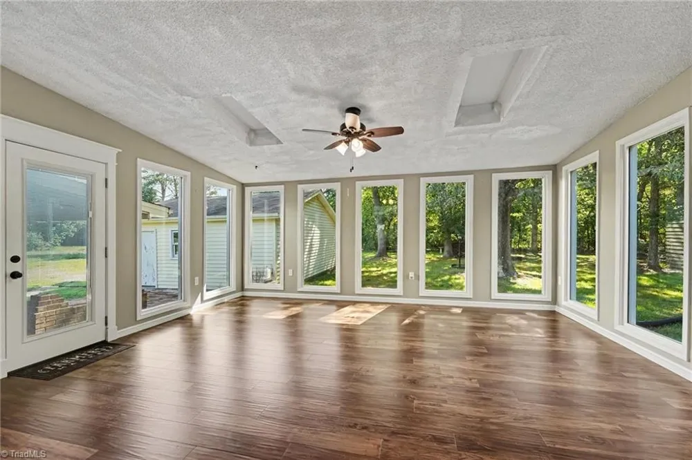 801 Woodard Drive Whitsett, NC 27377