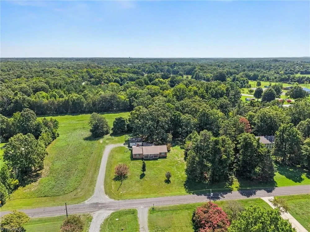 801 Woodard Drive Whitsett, NC 27377