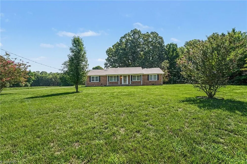 801 Woodard Drive Whitsett, NC 27377