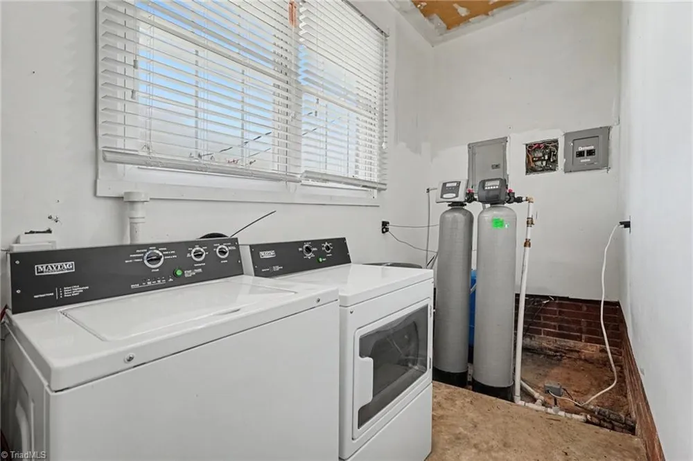 801 Woodard Drive Whitsett, NC 27377