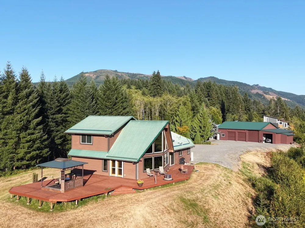 221 Winslow Lane Morton, WA 98356