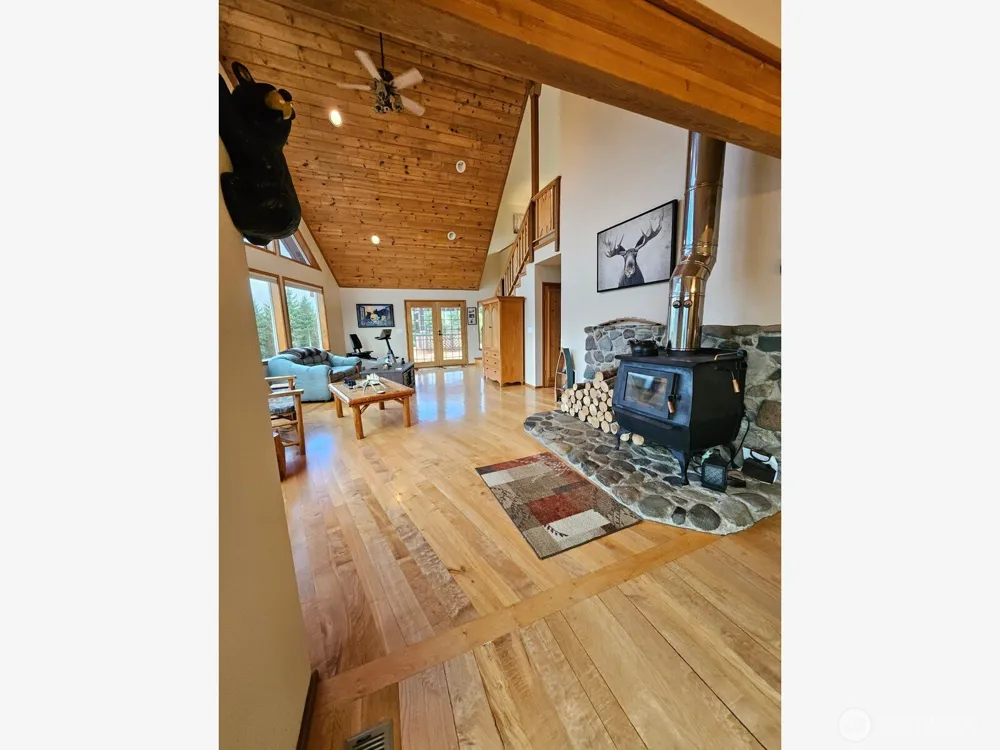221 Winslow Lane Morton, WA 98356