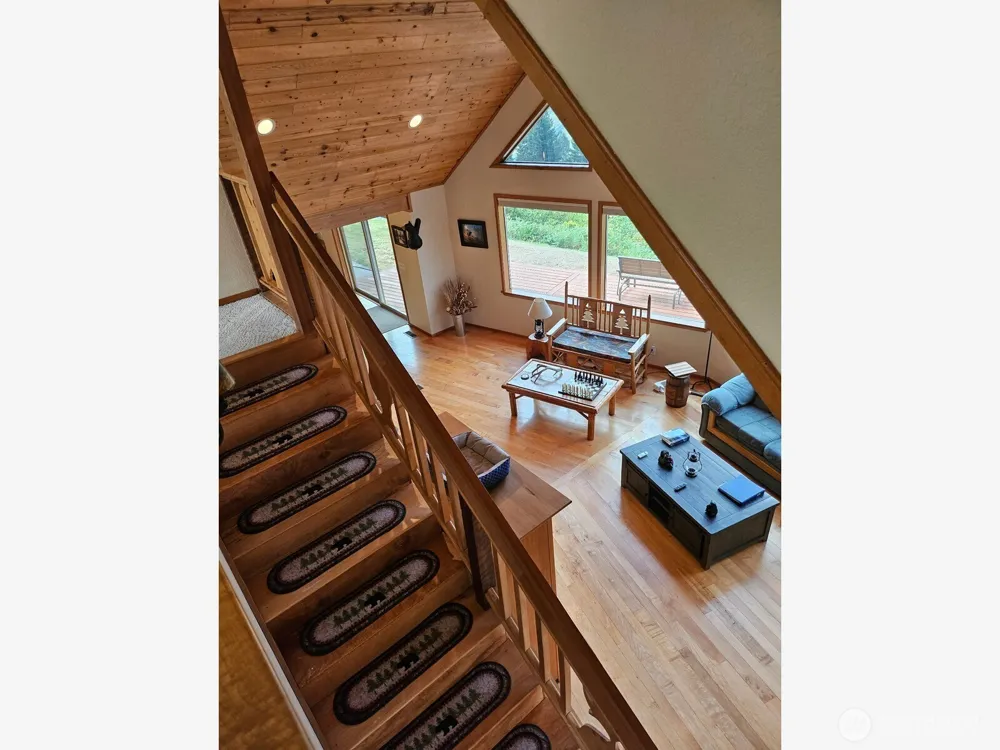 221 Winslow Lane Morton, WA 98356