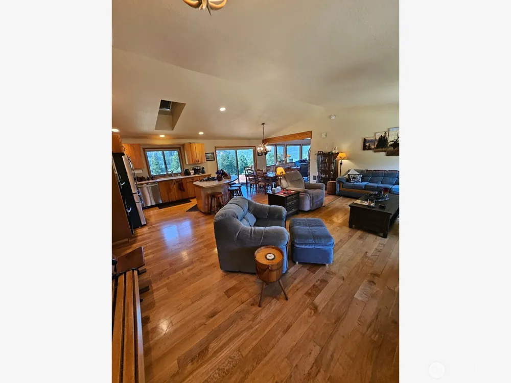 221 Winslow Lane Morton, WA 98356