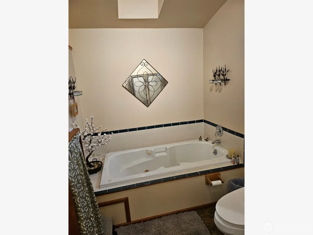 221 Winslow Lane Morton, WA 98356