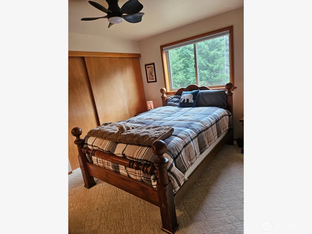 221 Winslow Lane Morton, WA 98356