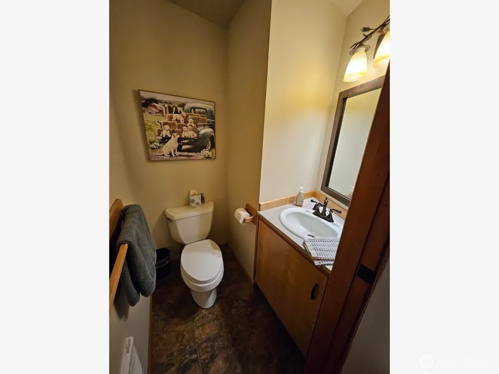 221 Winslow Lane Morton, WA 98356