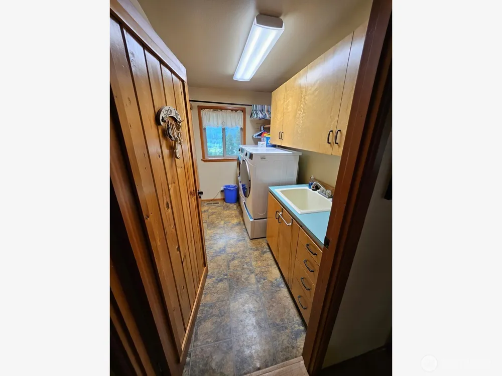 221 Winslow Lane Morton, WA 98356