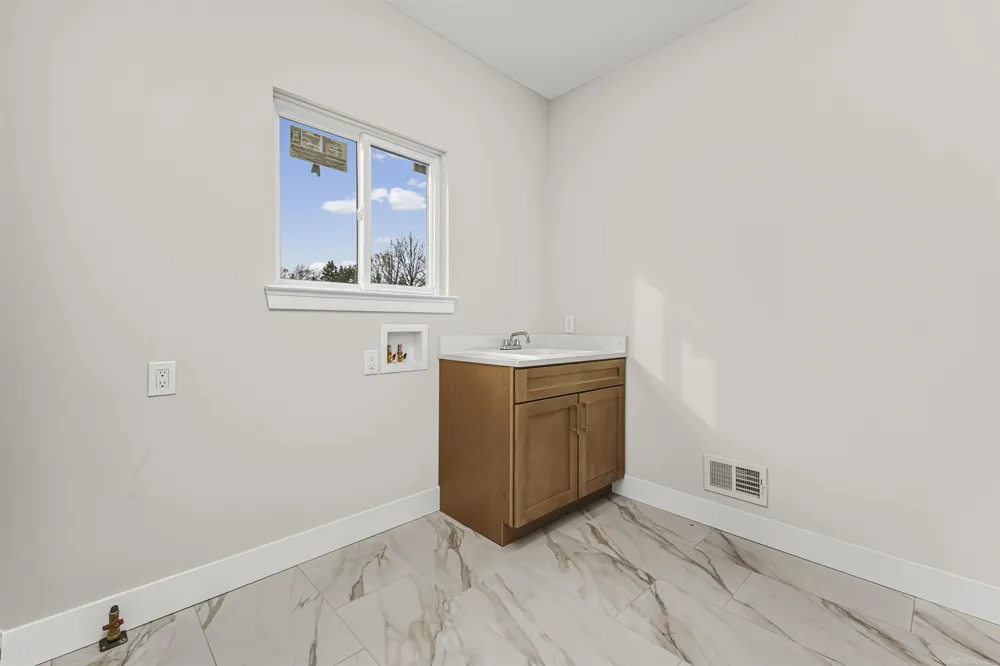 6519 Jamie Lane Grand Blanc Charter Township, MI 48439
