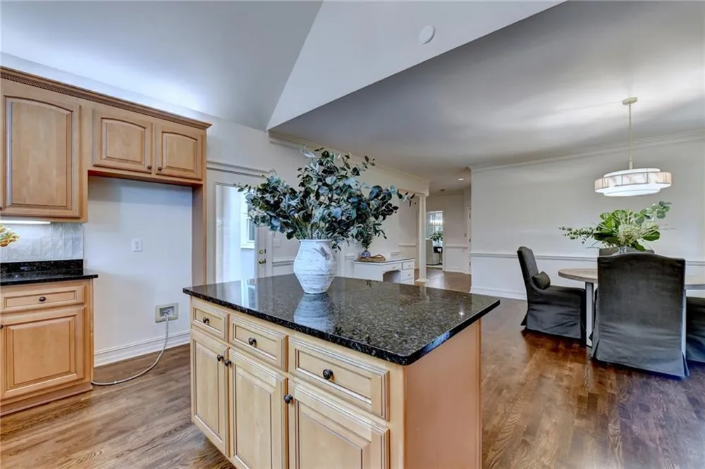 610 Turbridge Court Johns Creek, GA 30022