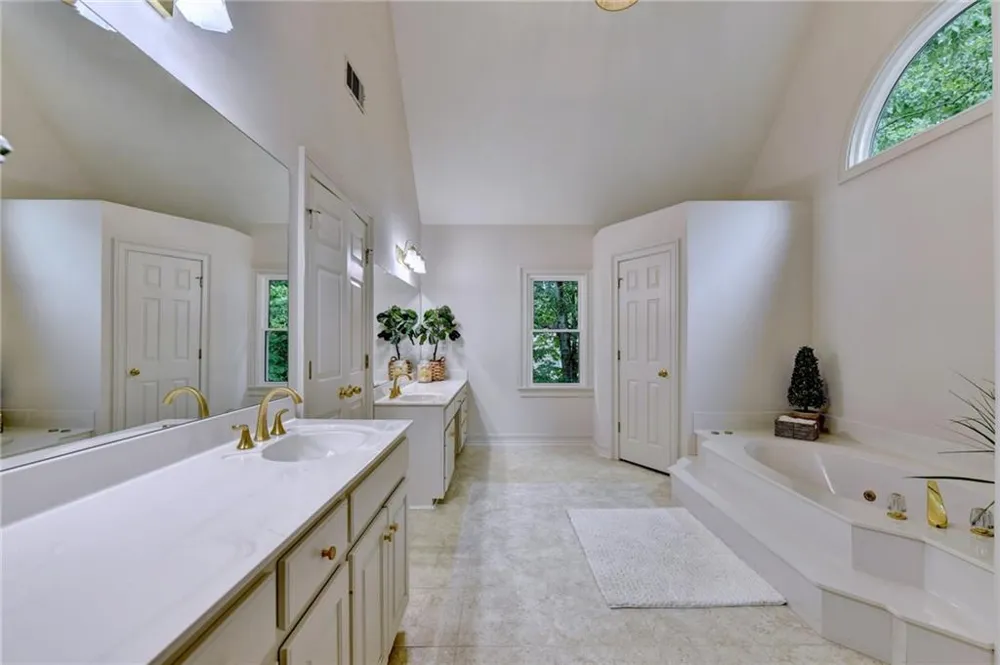 610 Turbridge Court Johns Creek, GA 30022