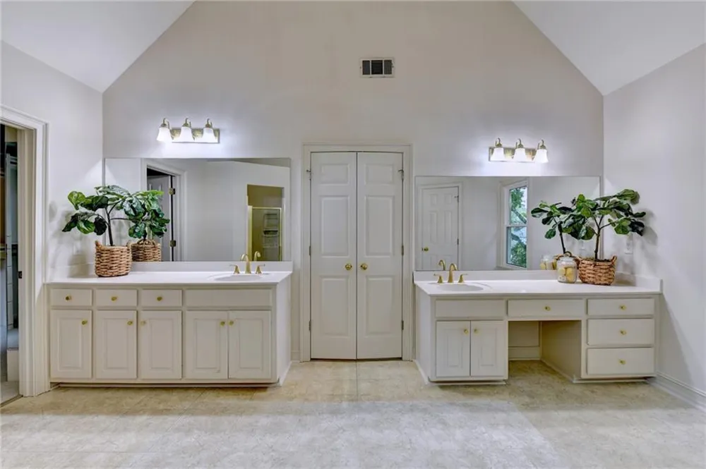 610 Turbridge Court Johns Creek, GA 30022