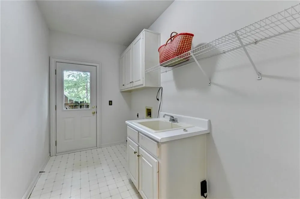 610 Turbridge Court Johns Creek, GA 30022