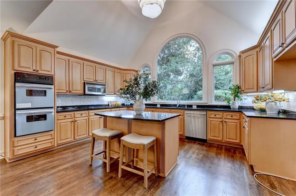 610 Turbridge Court Johns Creek, GA 30022