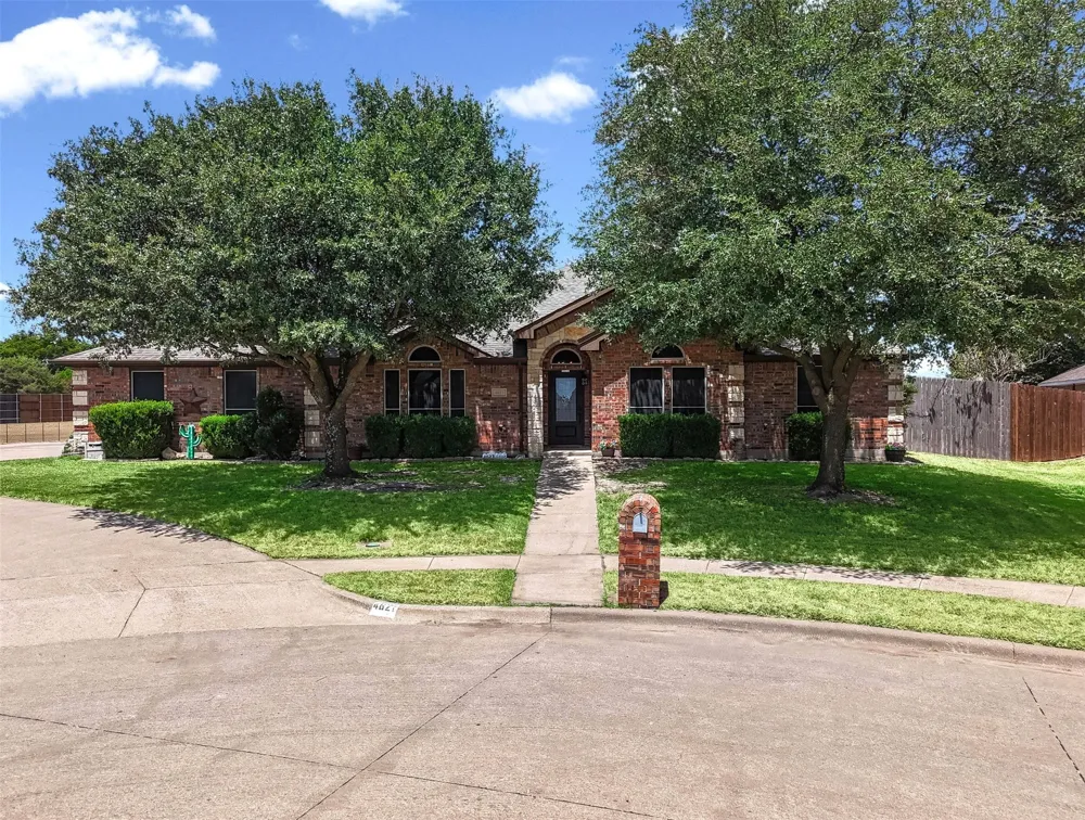 4621 Cedar Run Drive Midlothian, TX 76065