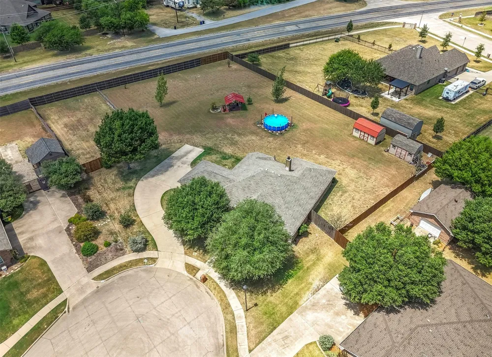4621 Cedar Run Drive Midlothian, TX 76065