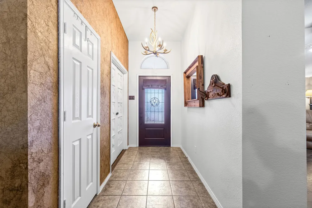 4621 Cedar Run Drive Midlothian, TX 76065