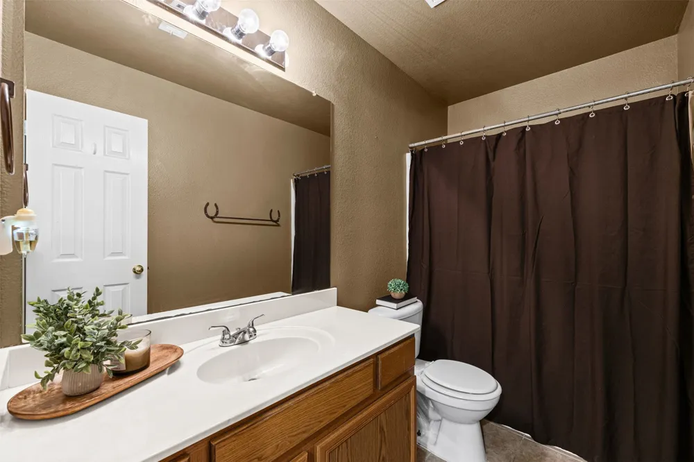 4621 Cedar Run Drive Midlothian, TX 76065