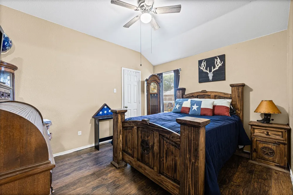 4621 Cedar Run Drive Midlothian, TX 76065