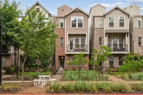 1071 Tea Olive Lane
