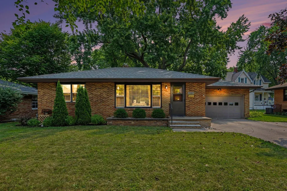 1507 Langley Avenue St. Joseph, MI 49085