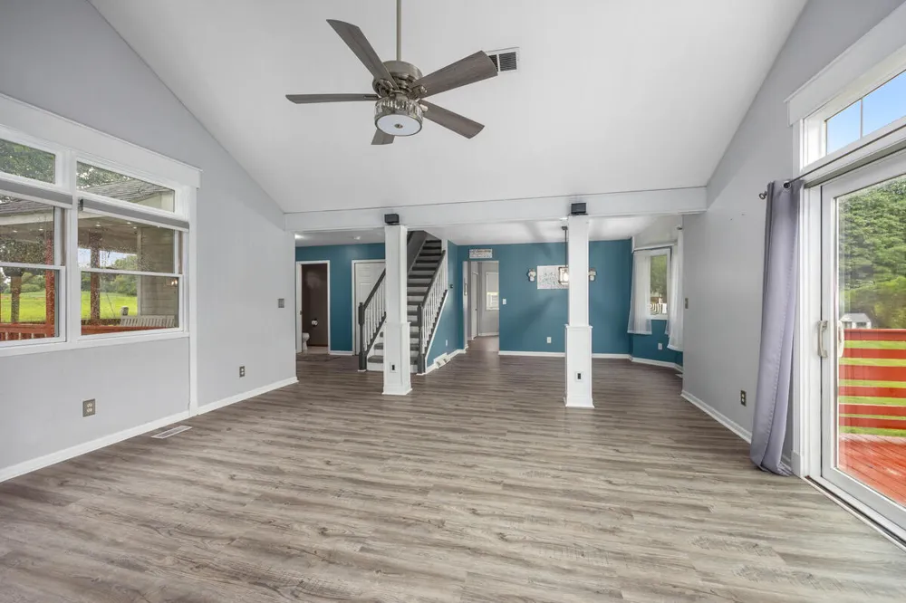10881 Hoffman Road Three Rivers, MI 49093