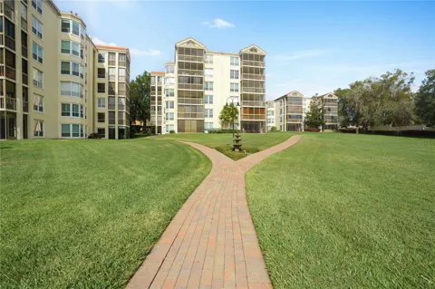 204 QUAYSIDE CIRCLE #201
