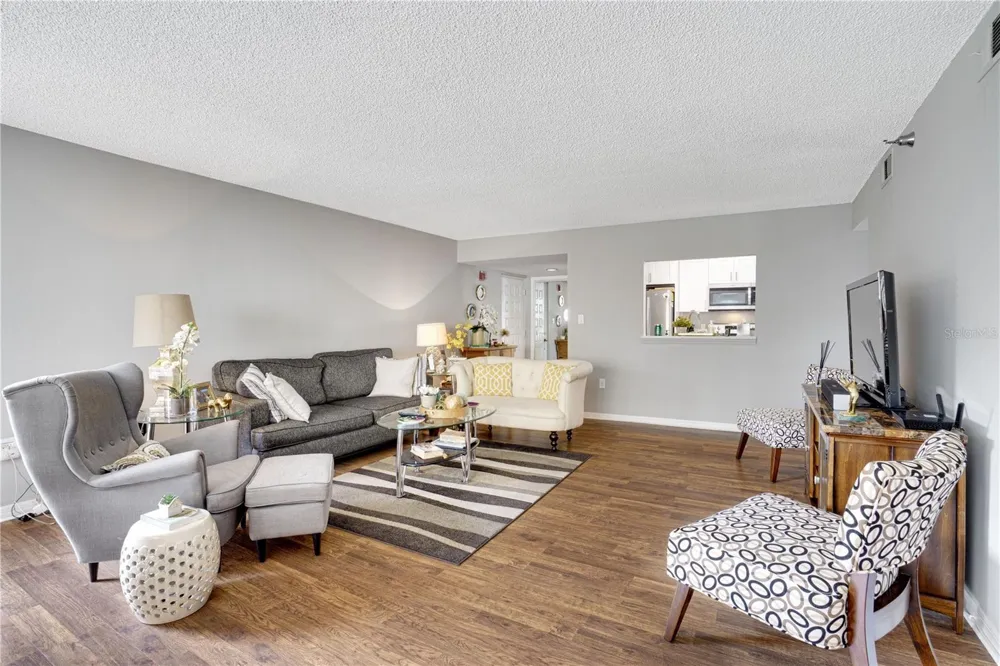 204 QUAYSIDE CIRCLE #201 Maitland, FL 32751