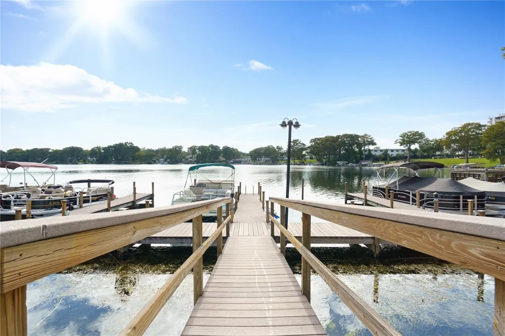 204 QUAYSIDE CIRCLE #201 Maitland, FL 32751