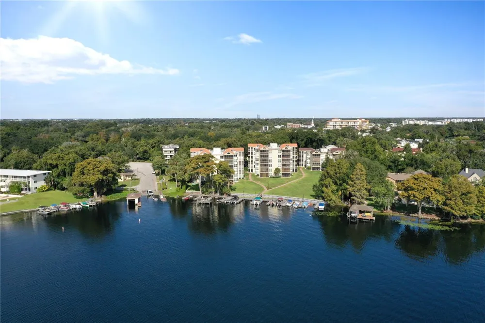 204 QUAYSIDE CIRCLE #201 Maitland, FL 32751