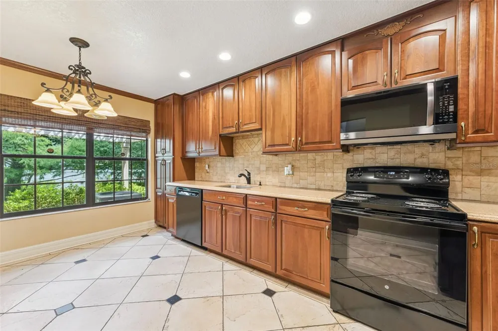 2362 SIERRA LANE Maitland, FL 32751