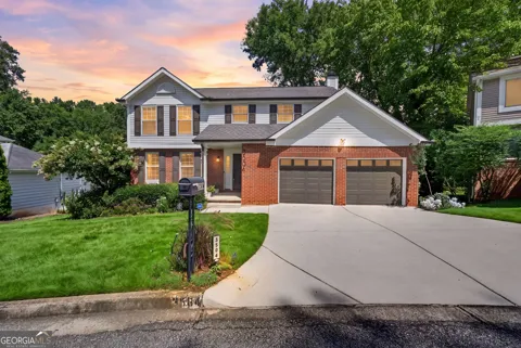 3504 Castlehill CT